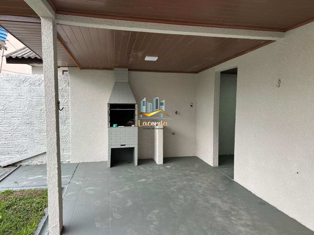 Casa à venda, com 3 quartos, 100m2m² - Nilson Lacerda Filho Corretor de Imóveis