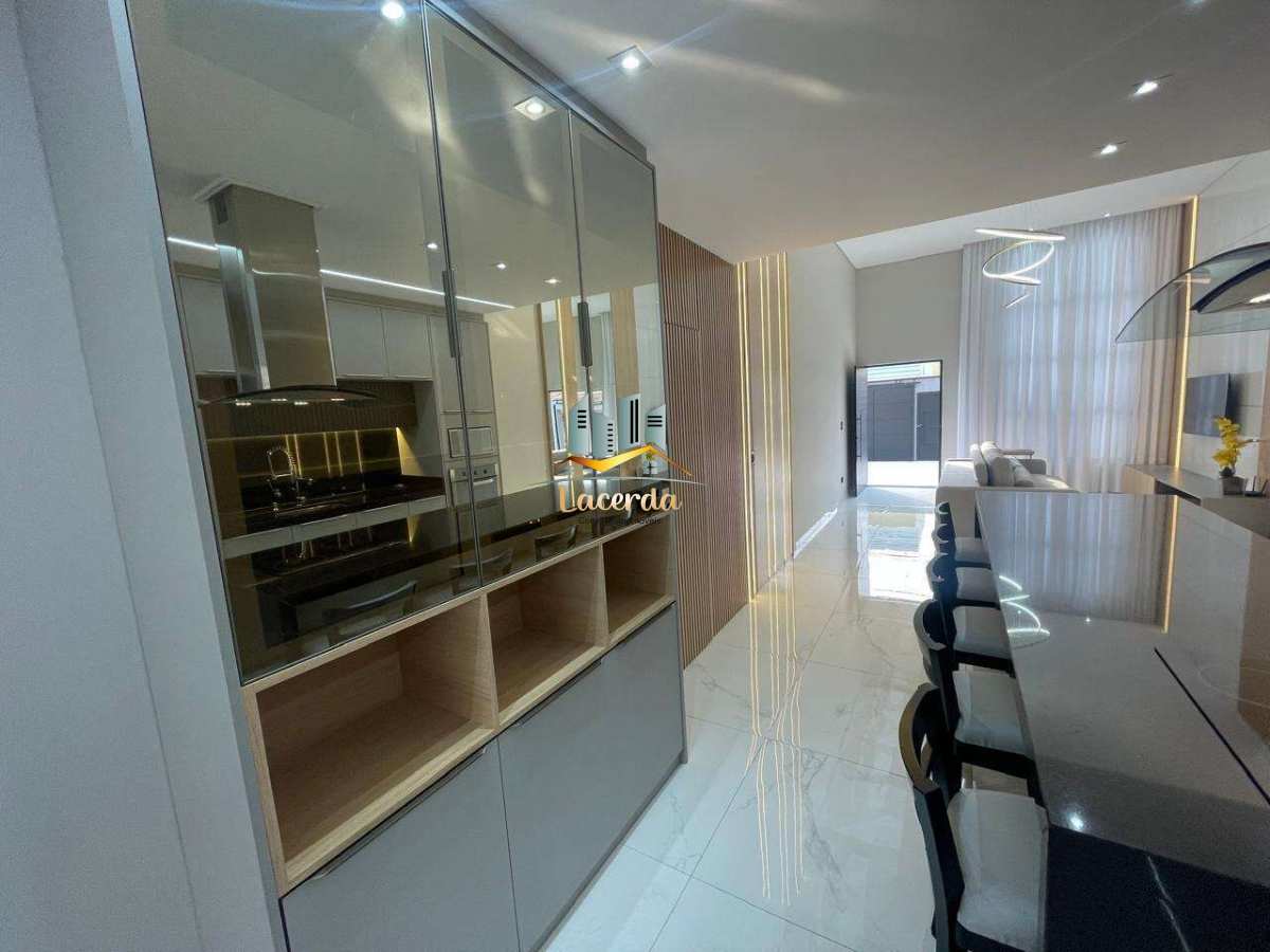 Casa à venda, com 3 quartos, 152m2m² - Nilson Lacerda Filho Corretor de Imóveis