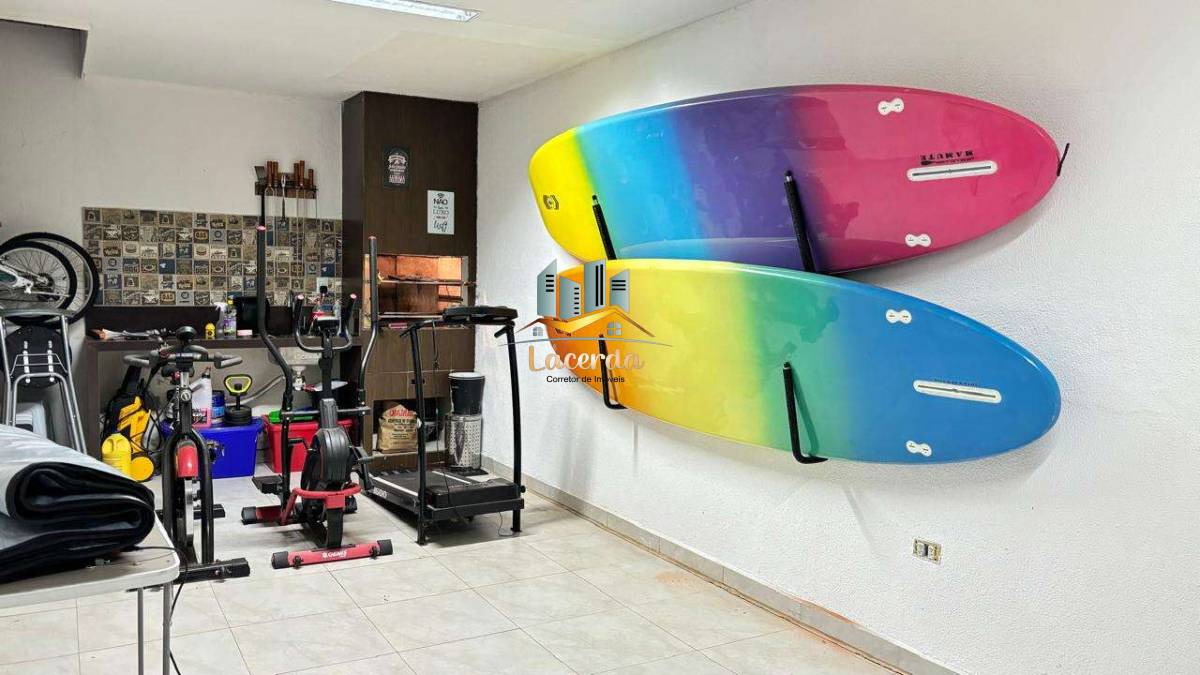 Casa a venda em condomínio fechado em Pinhais! - Nilson Lacerda Filho Corretor de Imóveis