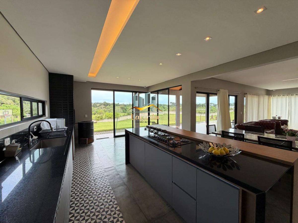 Casa em condomínio a venda em Piraquara! - Nilson Lacerda Filho Corretor de Imóveis