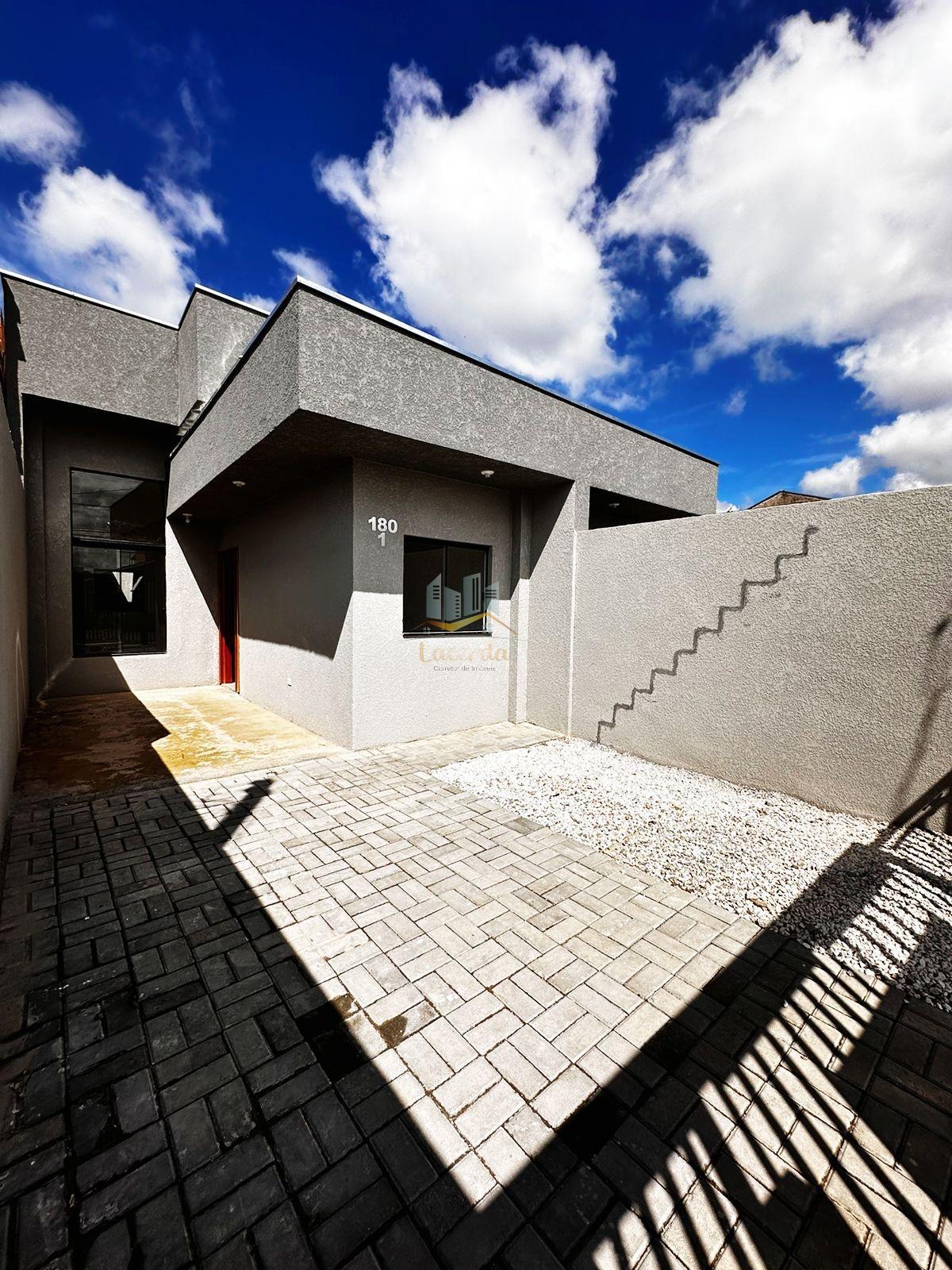 Linda  casa em pinhais bairro alto Tarumã . - Nilson Lacerda Filho Corretor de Imóveis