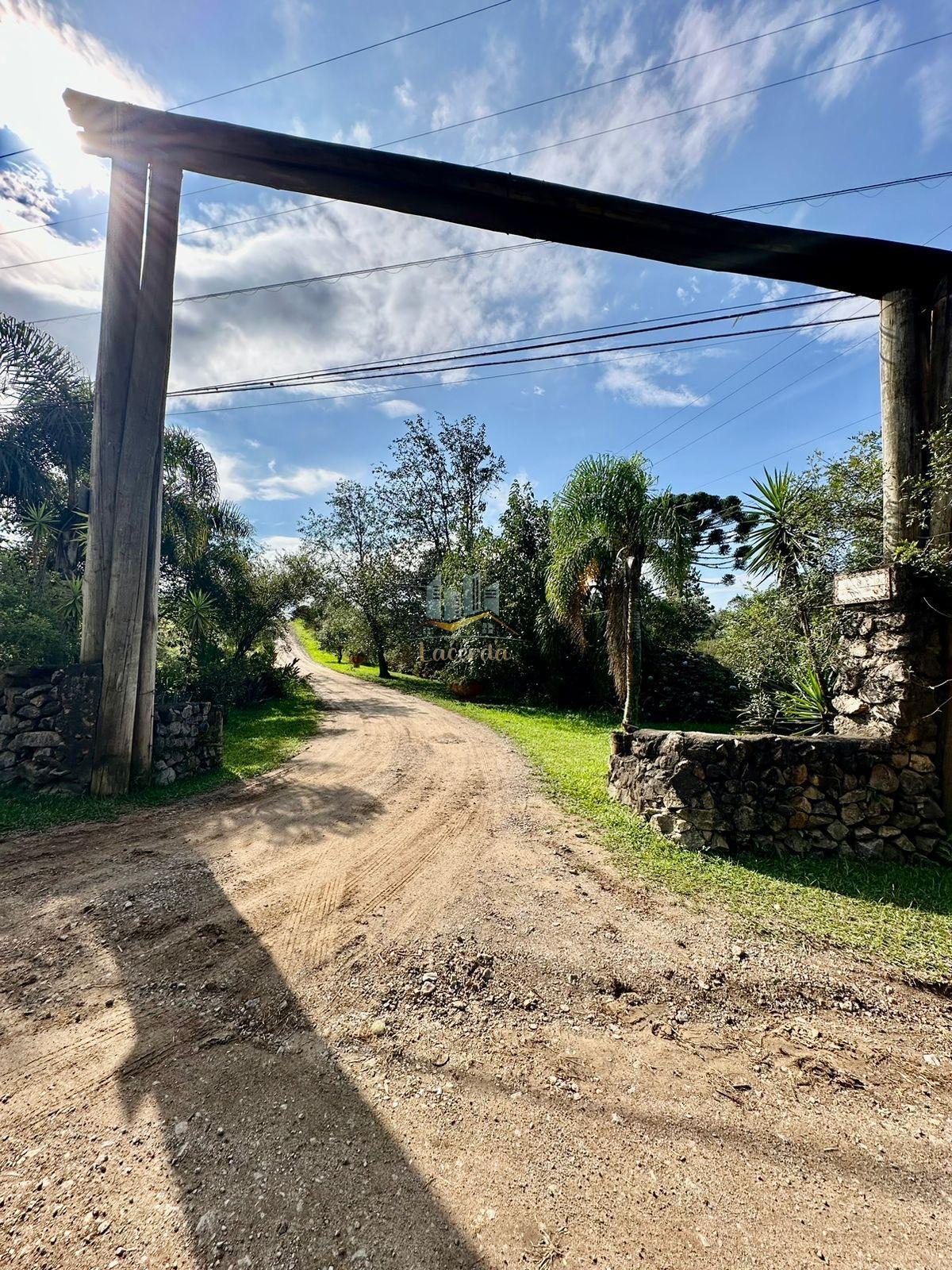 Linda chácara no recreio da Serra em Piraquara . - Nilson Lacerda Filho Corretor de Imóveis