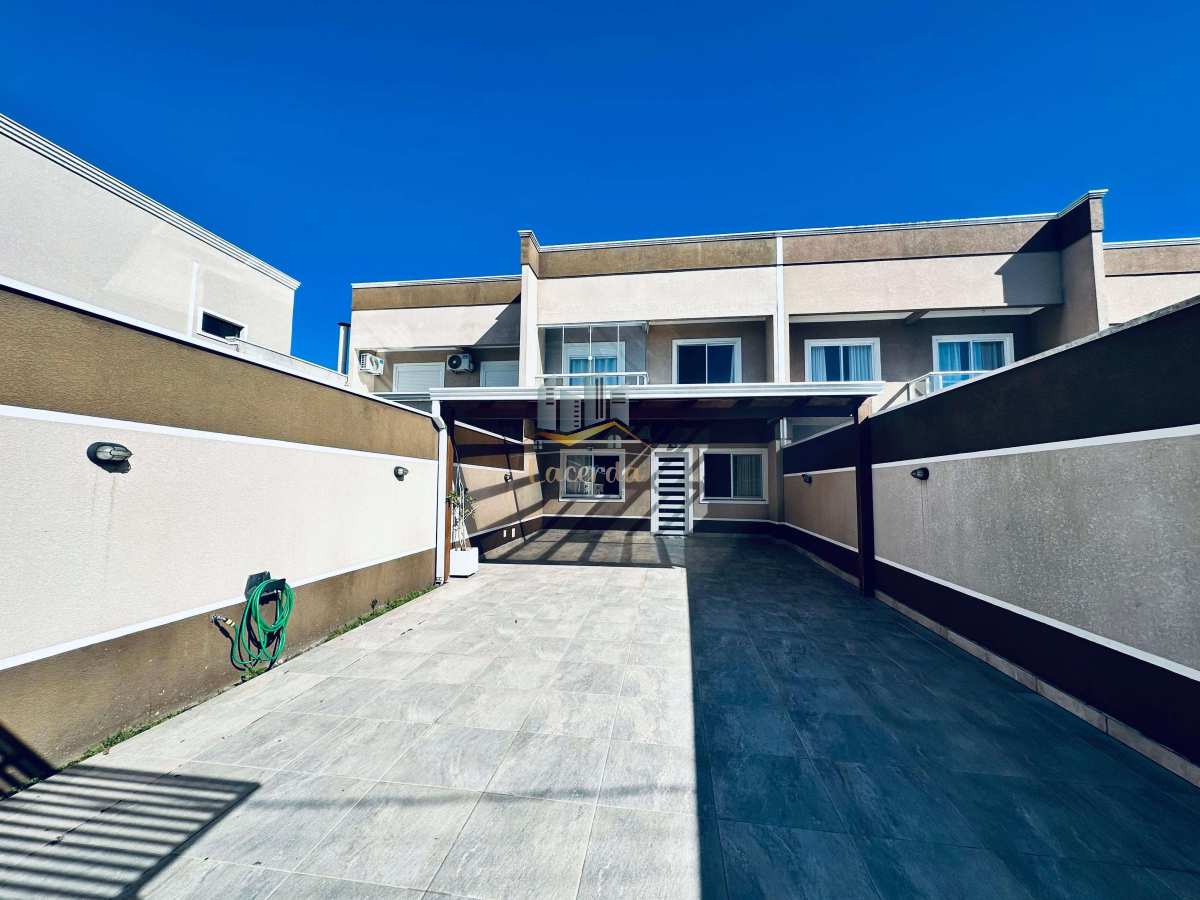 Lindíssimo sobrado à venda em São José dos Pinhais! - Nilson Lacerda Filho Corretor de Imóveis