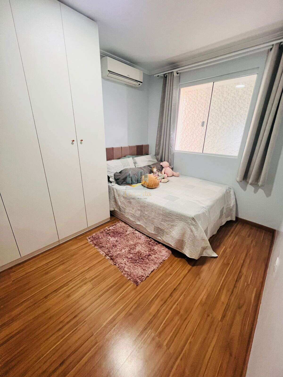 Lindo sobrado à venda em Piraquara Vila Juliana! - Nilson Lacerda Filho Corretor de Imóveis