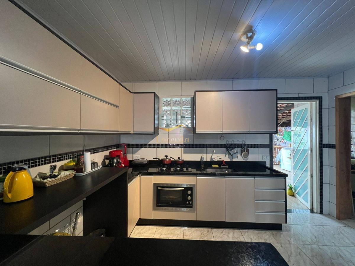 Ótima casa a venda no centro de Piraquara!!! - Nilson Lacerda Filho Corretor de Imóveis