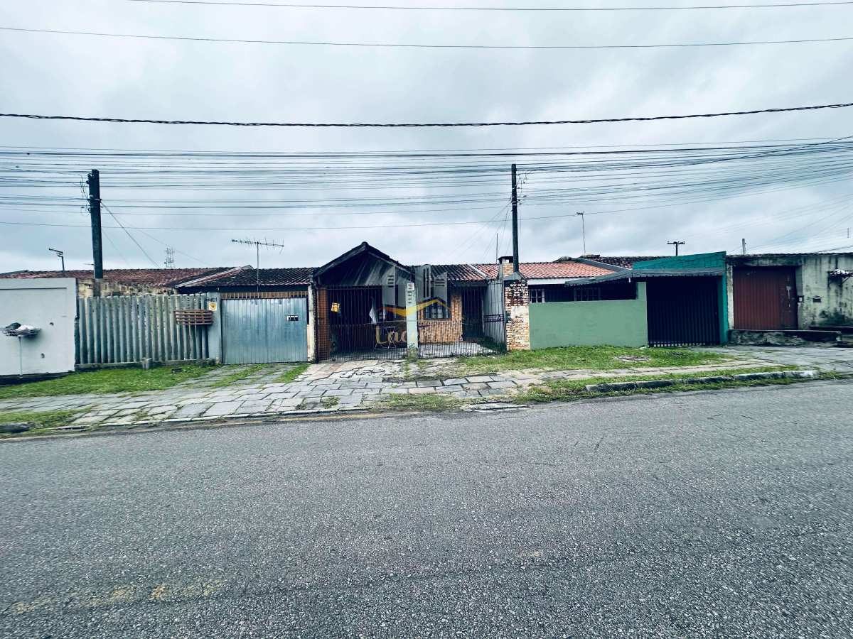 Ótima casa à venda no centro de Piraquara! - Nilson Lacerda Filho Corretor de Imóveis