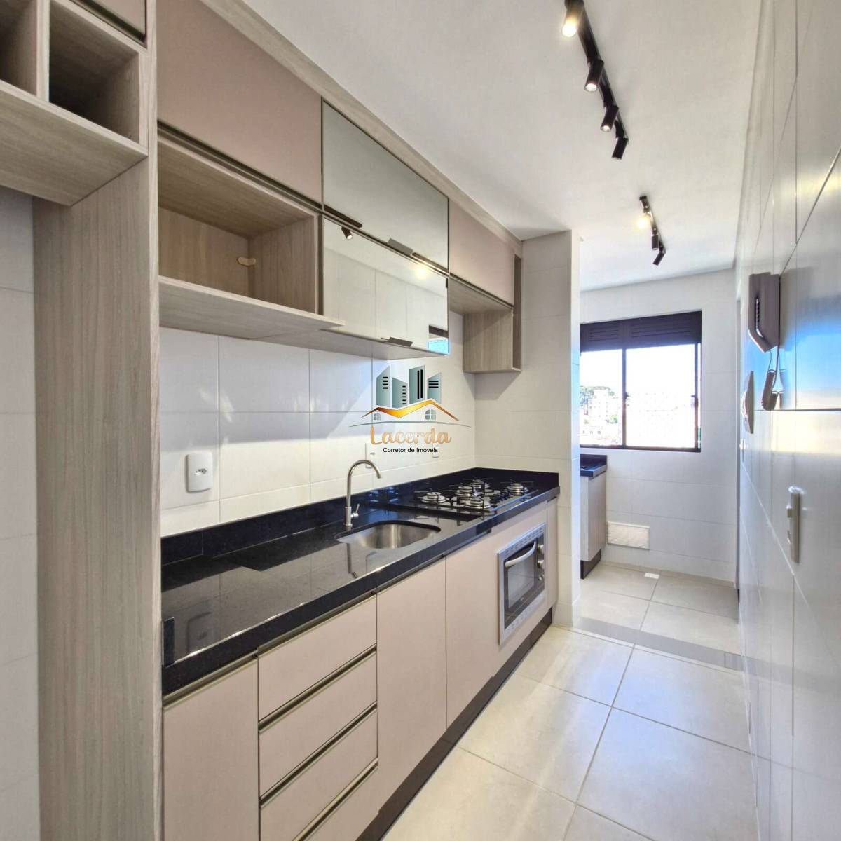 Ótimo apartamento à venda- Residencial Plaza Royal - Nilson Lacerda Filho Corretor de Imóveis
