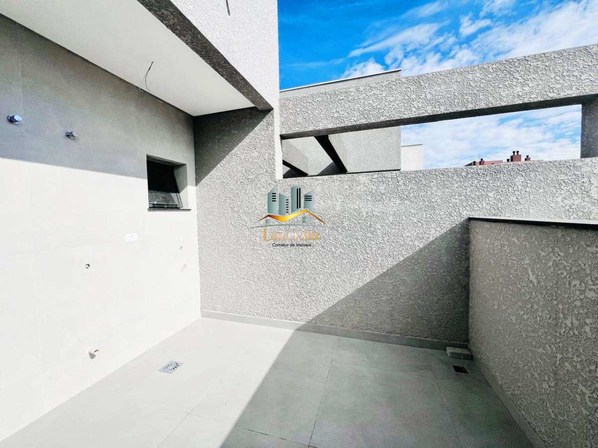 Sobrado  no centro de Pinhais . - Nilson Lacerda Filho Corretor de Imóveis