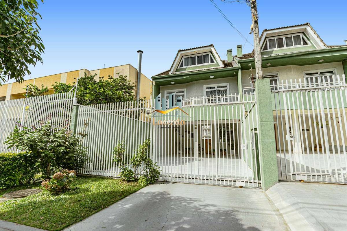 Sobrado triplex no Guaíra - Curitiba! - Nilson Lacerda Filho Corretor de Imóveis