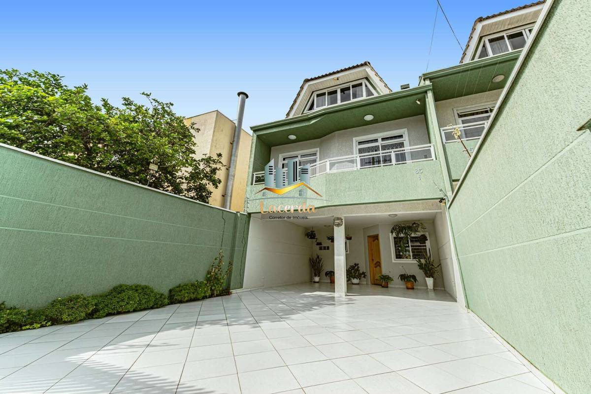 Sobrado triplex no Guaíra - Curitiba! - Nilson Lacerda Filho Corretor de Imóveis