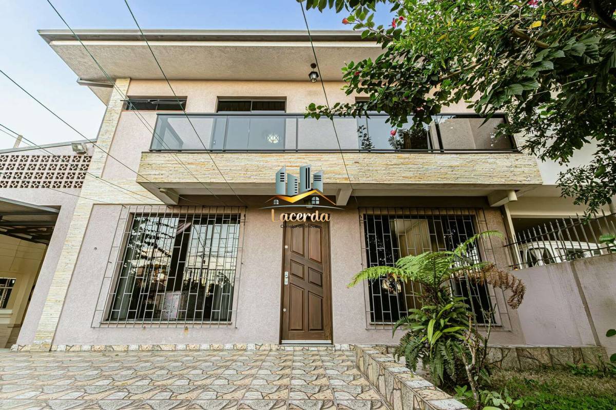 Triplex a venda no Capão da Imbuía - Curitiba! - Nilson Lacerda Filho Corretor de Imóveis