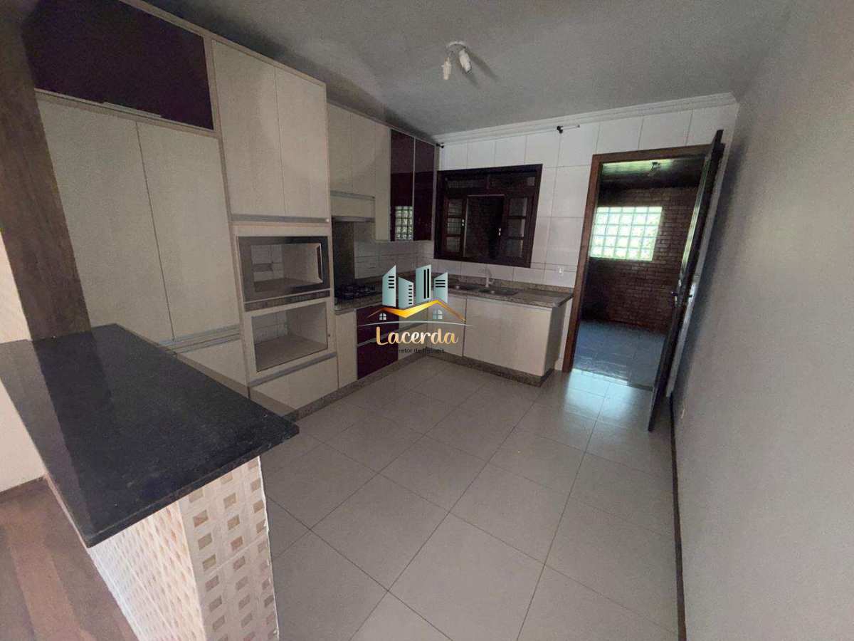 Vendo casa no bairro Ipanema em Piraquara . - Nilson Lacerda Filho Corretor de Imóveis
