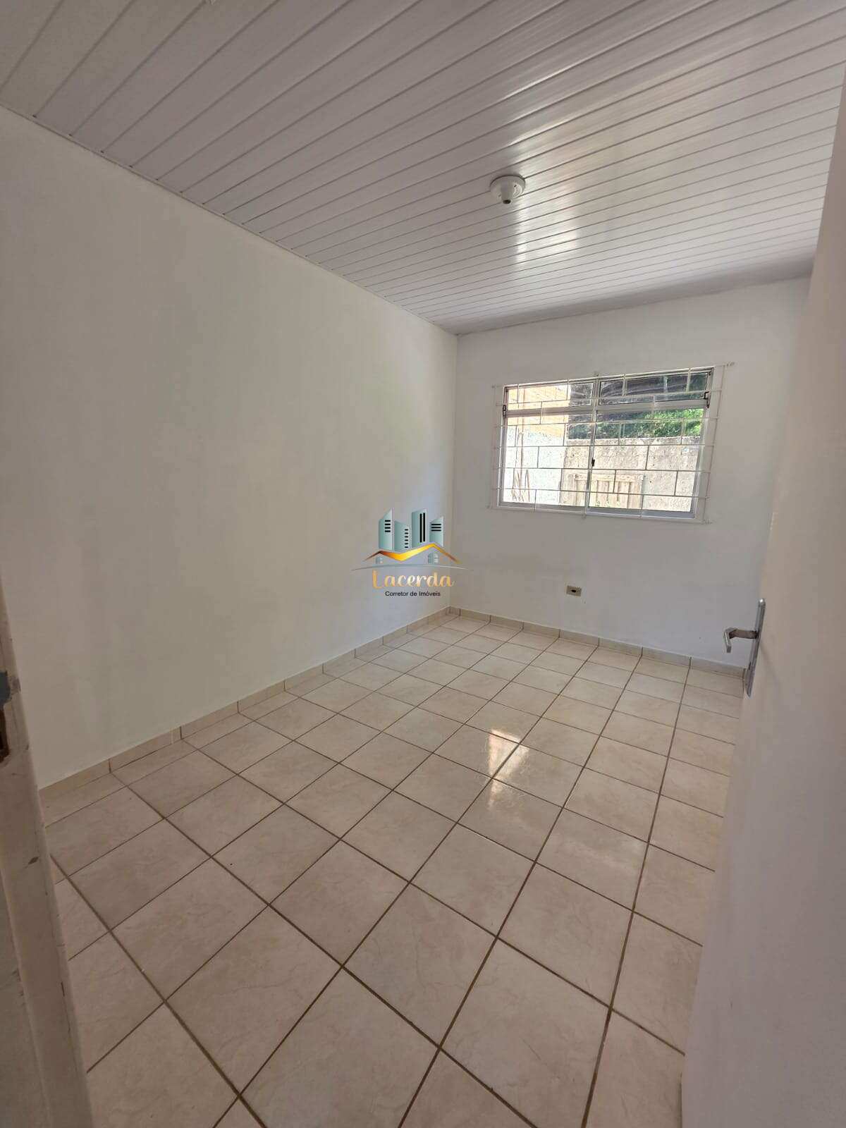 Vendo casa no bairro vila fuck vista da serra em Piraquara - Nilson Lacerda Filho Corretor de Imóveis