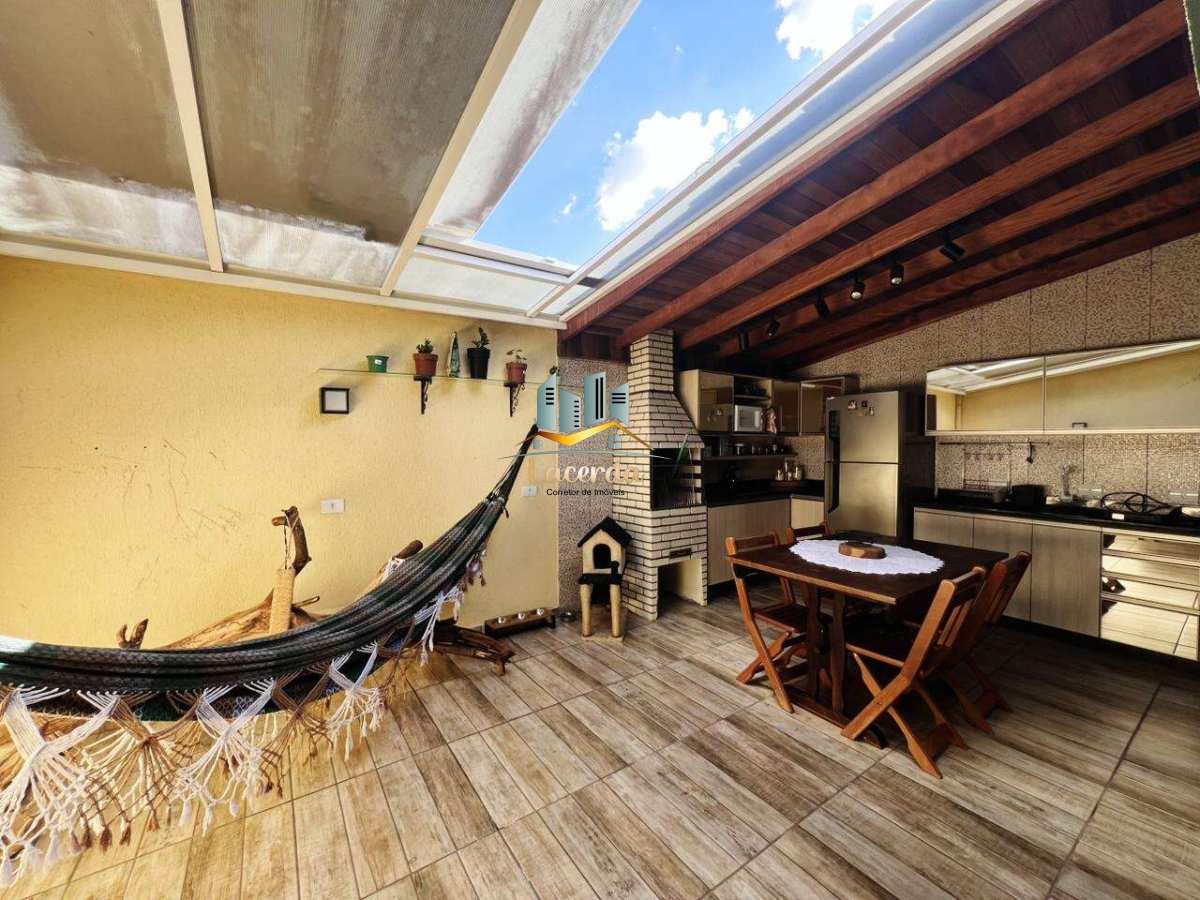 Vendo casa no portal dos lírios em Piraquara - Nilson Lacerda Filho Corretor de Imóveis