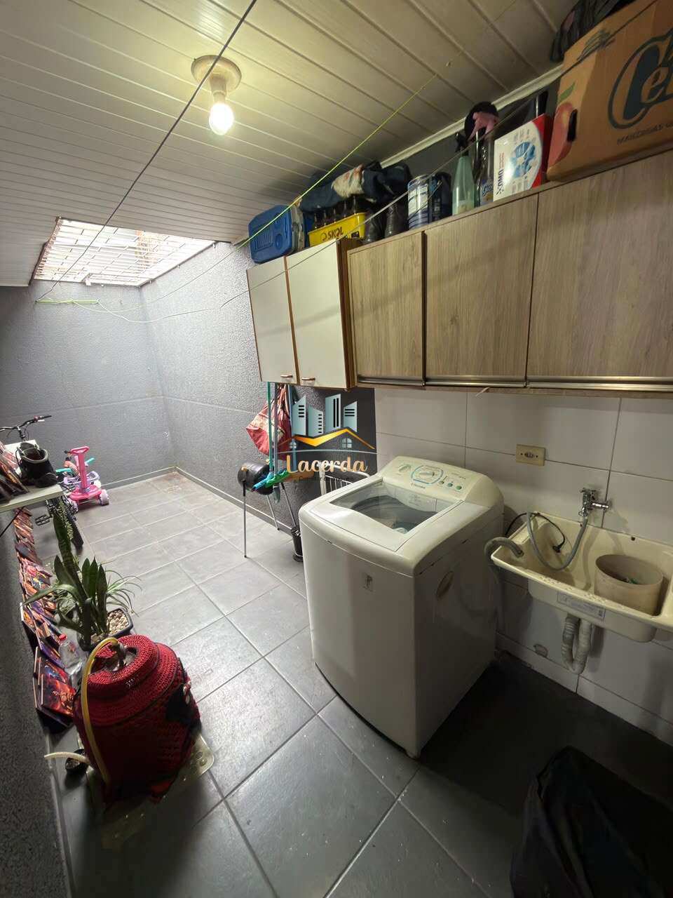 Vendo ótima casa no bairro Vicente Macedo em Piraquara . - Nilson Lacerda Filho Corretor de Imóveis