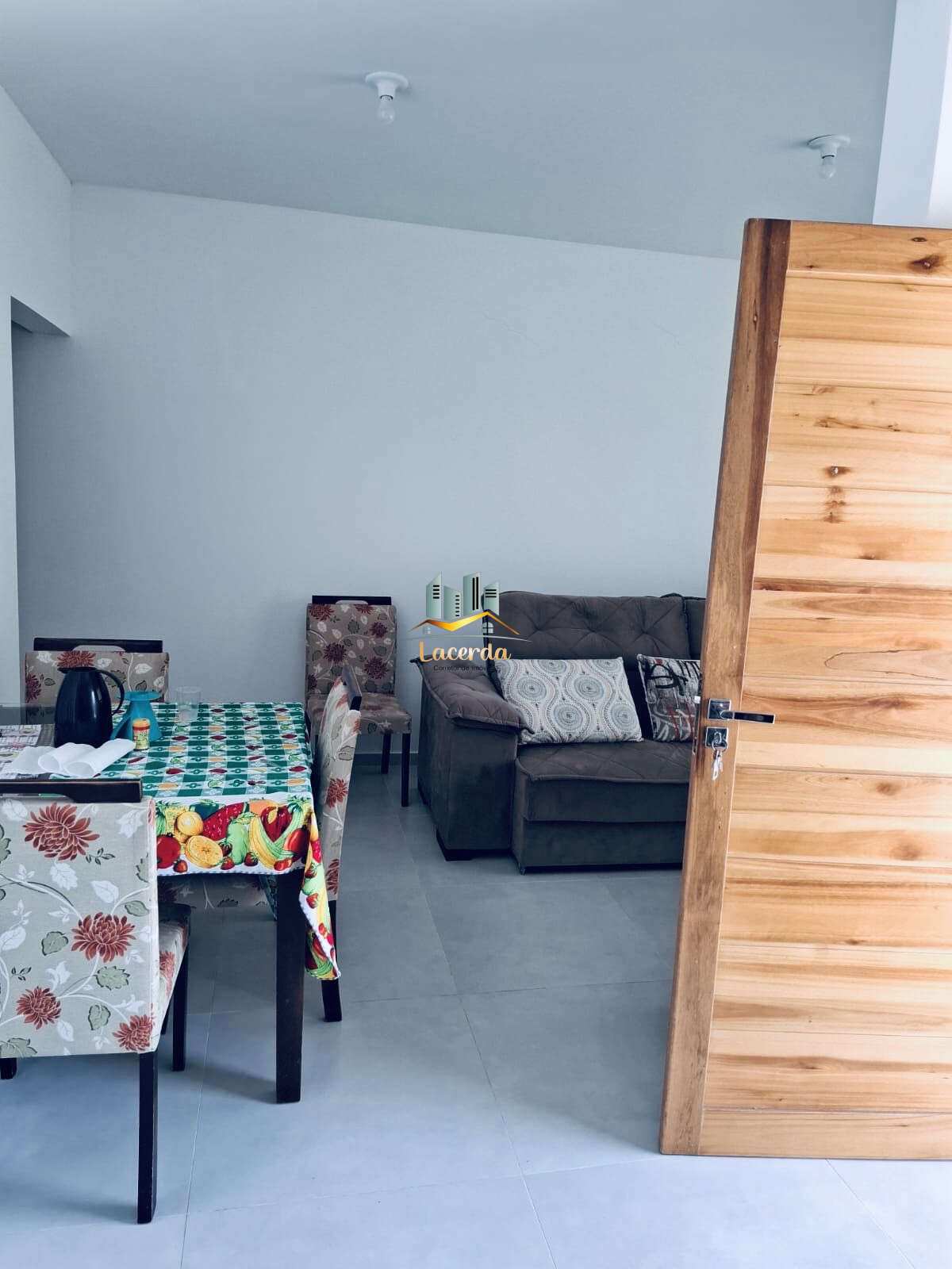 Vendo ou troco casa no litoral de Santa Catarina - Nilson Lacerda Filho Corretor de Imóveis